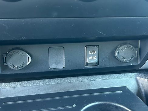 Used 2019 Toyota Tundra SR5 w/ SR5 Upgrade Package RWD image 14