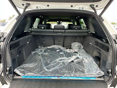 New 2026 BMW X5 xDrive50e w/ Executive Package AWD/4WD image 21