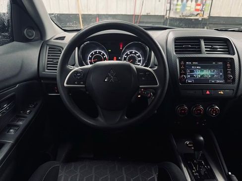 Used 2025 Mitsubishi Outlander Sport 2.0 S image 20