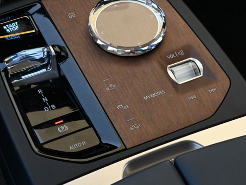 Certified 2023 BMW iX M60 w/ Executive Package image 22