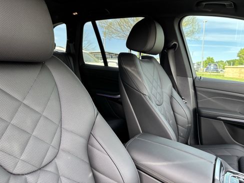 Used 2026 BMW X5 sDrive40i w/ M Sport Package image 35