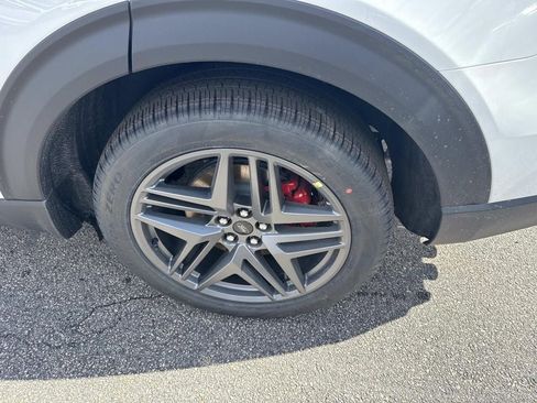 New 2026 Ford Explorer ST AWD/4WD image 35