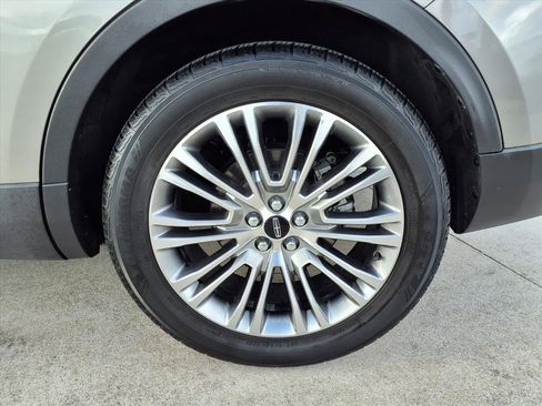 Used 2017 Lincoln MKX Reserve w/ Driver Assistance Package image 25