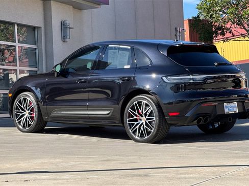Used 2023 Porsche Macan GTS image 3