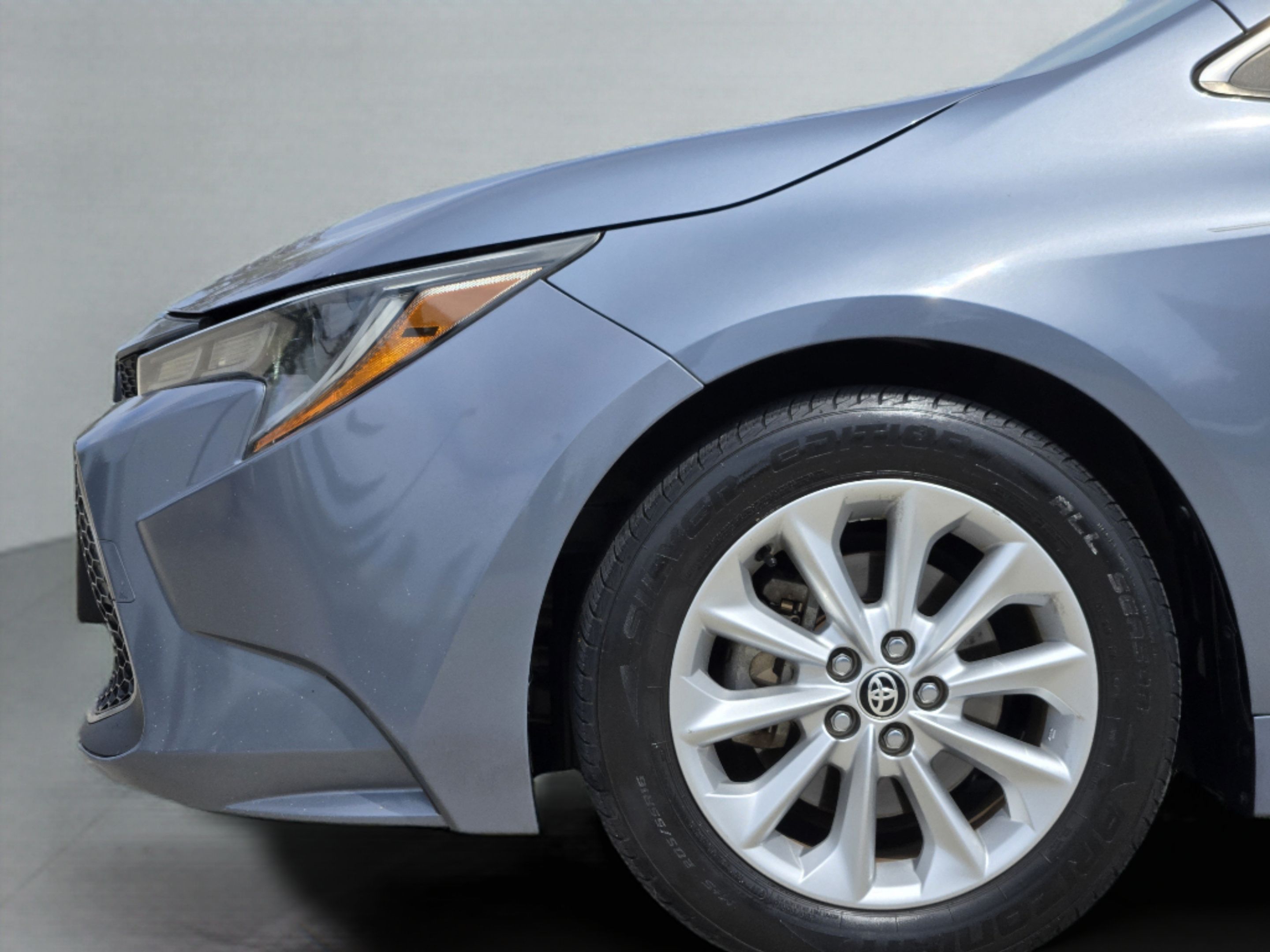 Used 2020 Toyota Corolla XLE FWD image 34