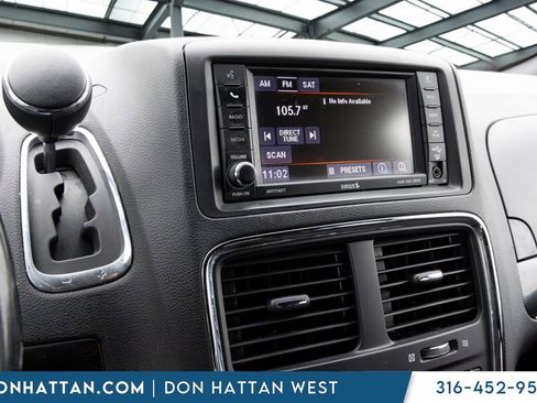 Used 2019 Dodge Grand Caravan SE FWD image 8