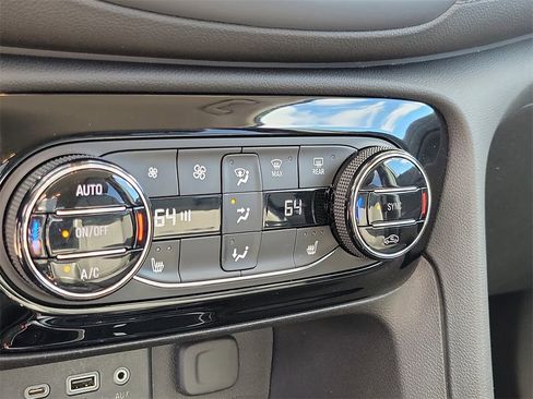 Used 2023 Buick Encore GX Select image 27