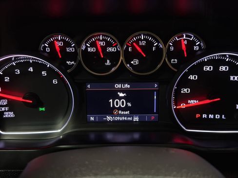 Used 2020 Chevrolet Silverado 1500 LT Trail Boss image 15