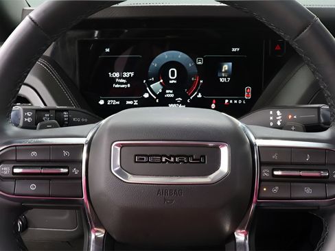 Used 2025 GMC Yukon XL Denali w/ Sun & Power Step Package image 12