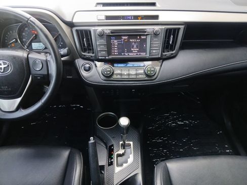 Used 2015 Toyota RAV4 Limited FWD image 3