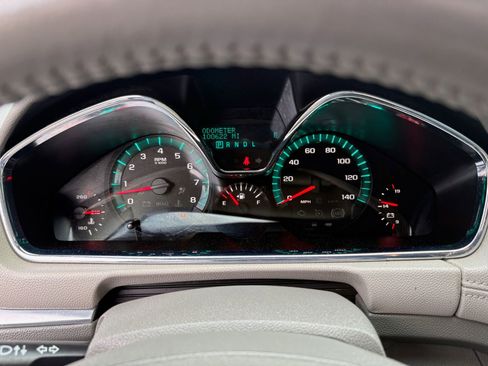 Used 2017 Chevrolet Traverse LT image 40