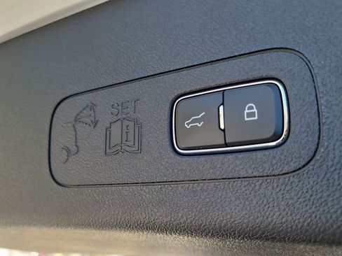 Certified 2025 Lincoln Aviator Black Label image 8