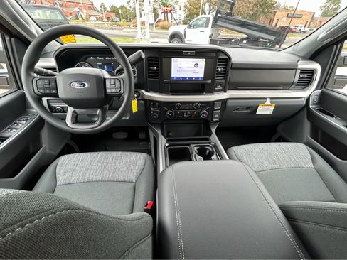 New 2026 Ford F550 XLT w/ XLT Value Package image 10