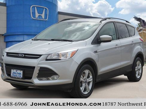 Used 2014 Ford Escape SE w/ Equipment Group 201A image 1