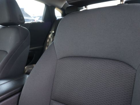 Used 2023 Chevrolet Malibu LT FWD image 17
