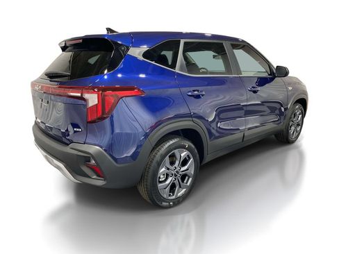 New 2026 Kia Seltos LX AWD/4WD image 4