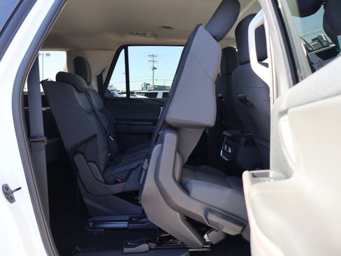 Used 2025 Ford Expedition Max Active image 36