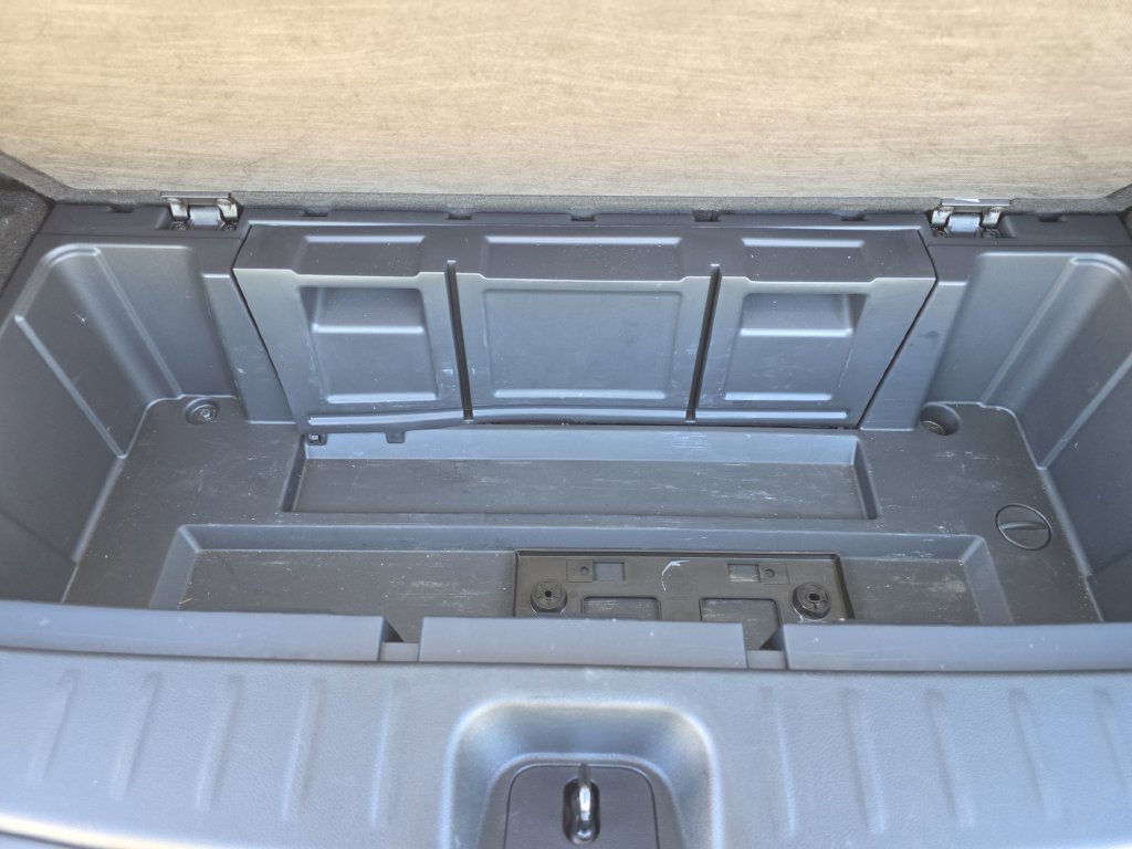 Used 2023 Nissan Pathfinder S AWD/4WD image 13