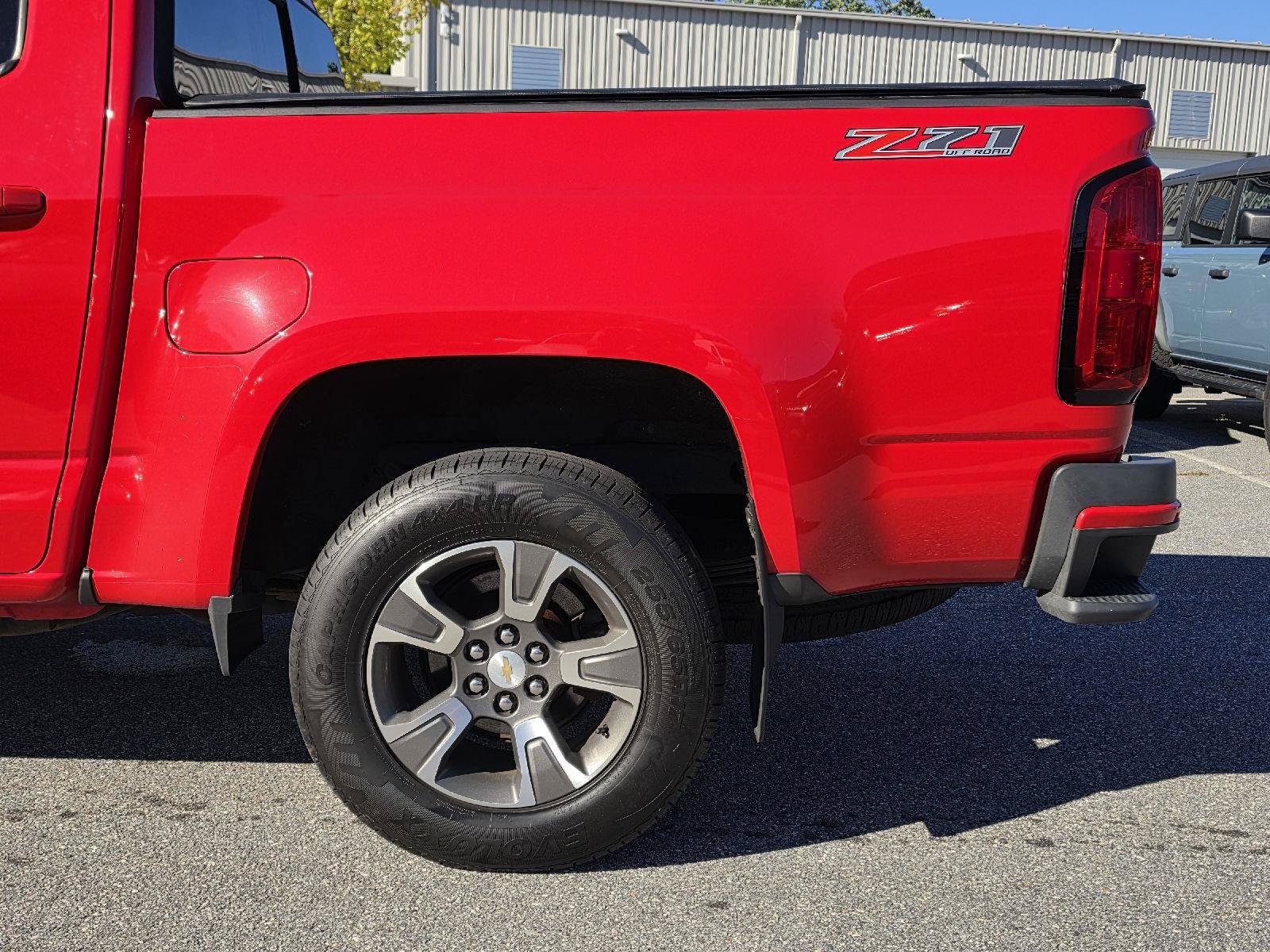 Used 2016 Chevrolet Colorado Z71 AWD/4WD image 14