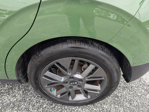 Used 2020 Kia Soul EX FWD image 10