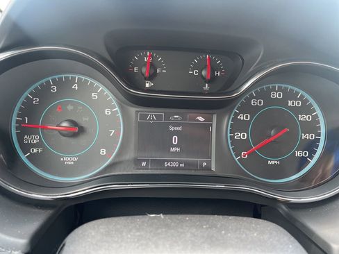 Used 2018 Chevrolet Cruze LT w/ RS Package FWD image 7