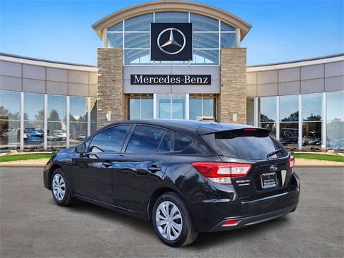Used 2017 Subaru Impreza 2.0i image 3