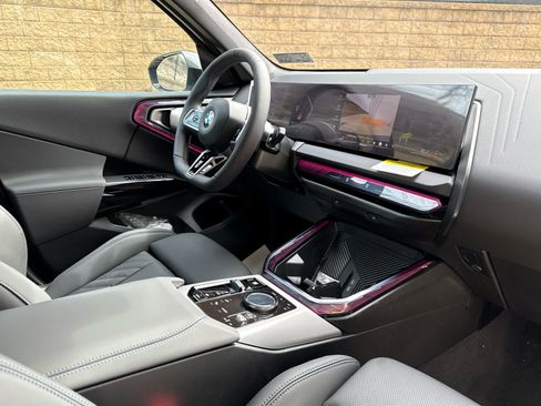 Used 2026 BMW X3 xDrive30i w/ M Sport Package AWD/4WD image 8