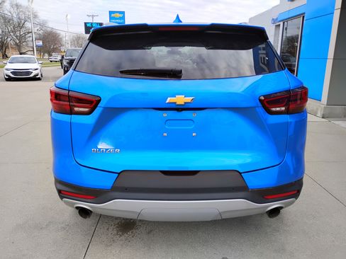 Used 2024 Chevrolet Blazer LT w/ Convenience Package image 9