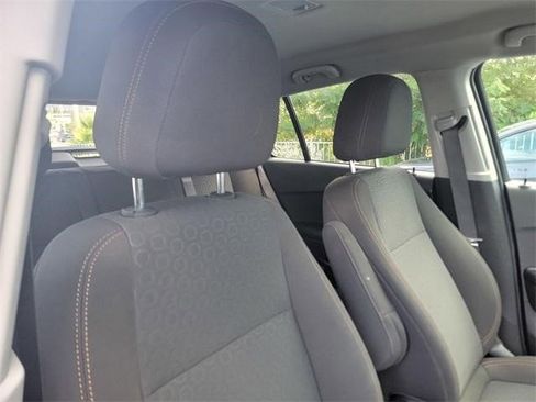 Certified 2022 Chevrolet Trax LS w/ Tint and Cruise Package image 17