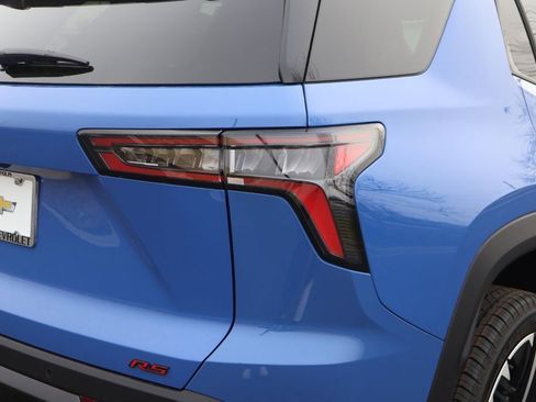 New 2026 Chevrolet Equinox RS w/ Convenience Package III FWD image 9