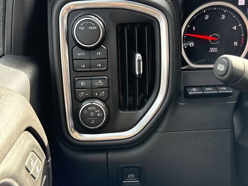 Used 2020 Chevrolet Silverado 2500 High Country w/ Z71 Off-Road Package image 17