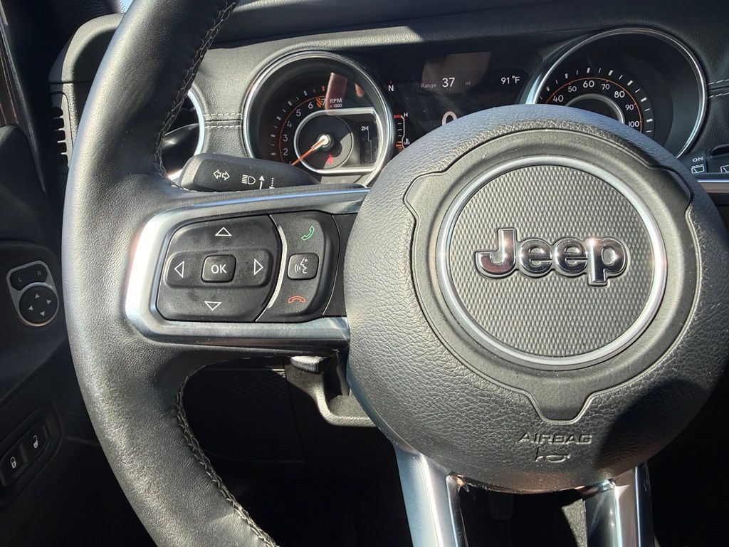 Used 2019 Jeep Wrangler Unlimited Sahara AWD/4WD image 25