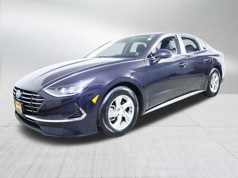 Used 2023 Hyundai Sonata SE image 3