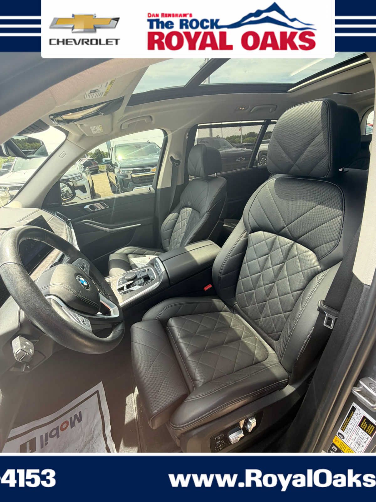 Used 2023 BMW X7 xDrive40i w/ Premium Package AWD/4WD image 14