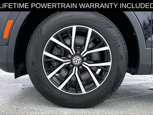 Used 2021 Volkswagen Tiguan SEL AWD/4WD image 12
