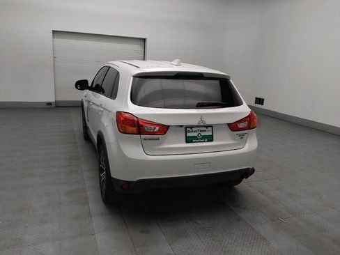 Used 2017 Mitsubishi Outlander Sport SE image 6