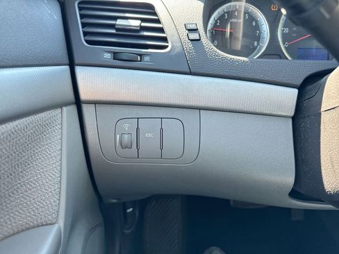 Used 2009 Hyundai Sonata SE w/ Premium Pkg 4 image 17