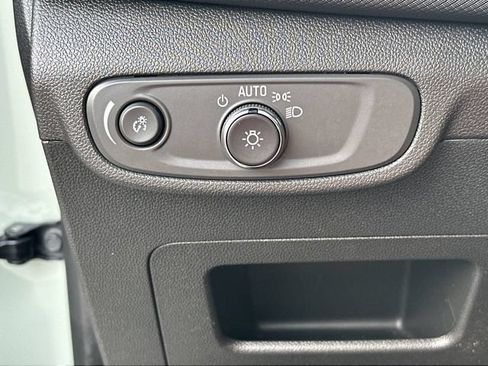 Used 2026 Chevrolet TrailBlazer LT AWD/4WD image 17