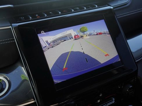 Certified 2022 Jeep Grand Cherokee Laredo w/ Luxury Tech Group I image 17