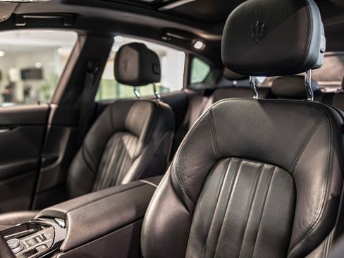 Used 2021 Maserati Levante GranSport image 19