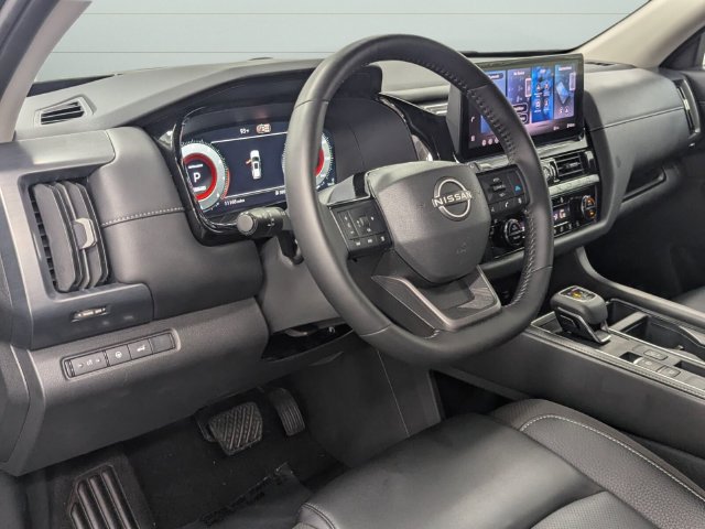 Certified 2026 Nissan Pathfinder SL FWD image 11