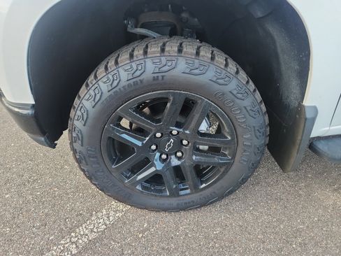 Used 2022 Chevrolet Silverado 1500 LT Trail Boss image 27