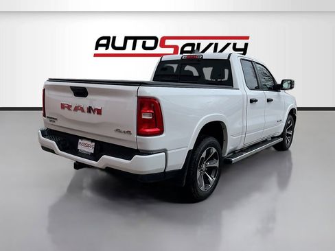 Used 2025 RAM 1500 Big Horn AWD/4WD image 7
