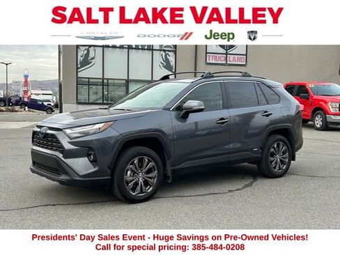 Used 2023 Toyota RAV4 XLE Premium image 1