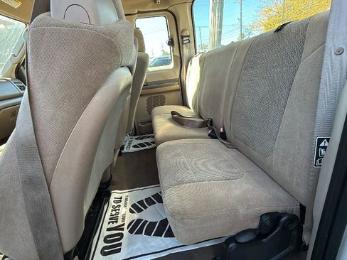 Used 2003 Ford F250 4x4 SuperCab Super Duty image 12