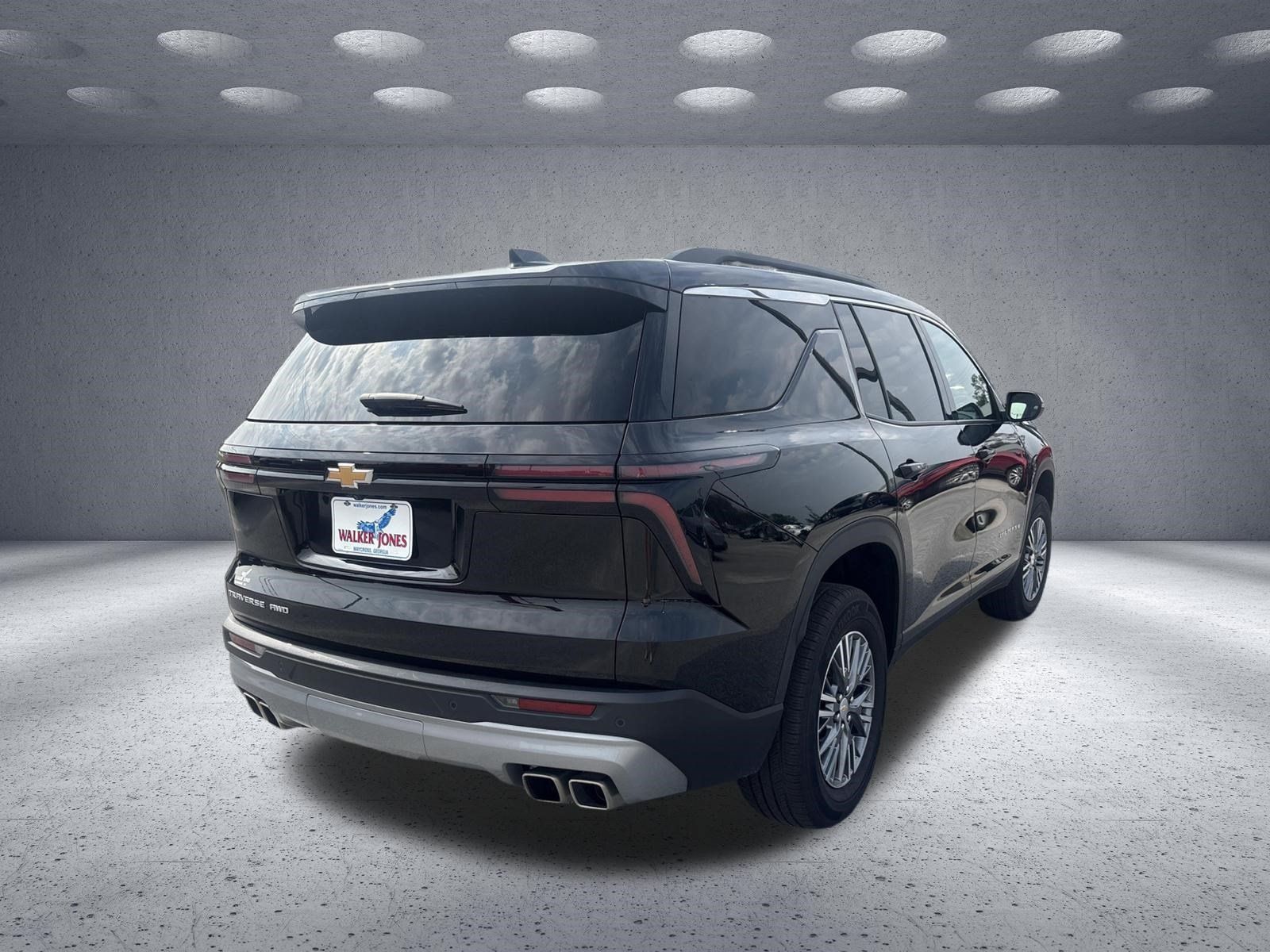 Used 2025 Chevrolet Traverse LT AWD/4WD image 5