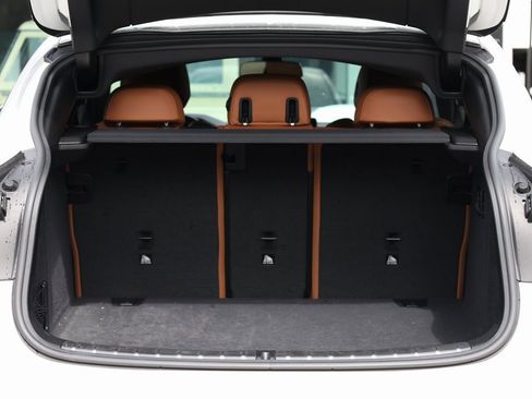 Used 2023 BMW X4 xDrive30i w/ M Sport Package image 8