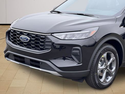 New 2026 Ford Escape ST-Line w/ Tech Pack #1 FWD image 37