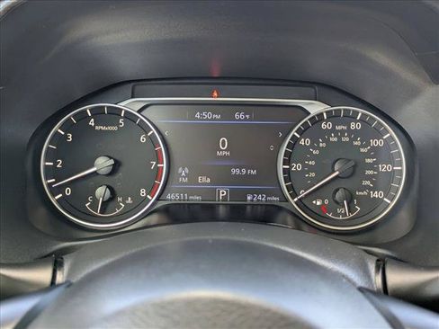 Used 2023 Nissan Altima 2.5 SV FWD image 11