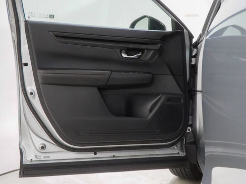 Certified 2025 Honda CR-V Sport image 16